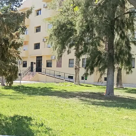 2 Y Muy Facil Aparcamiento Апартаменты *